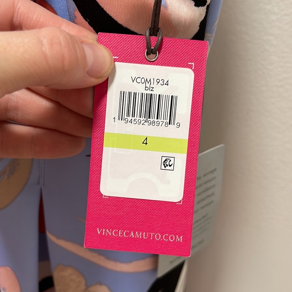 Vince Camuto dress size 4, blue with flower print - Picture 9 of 10